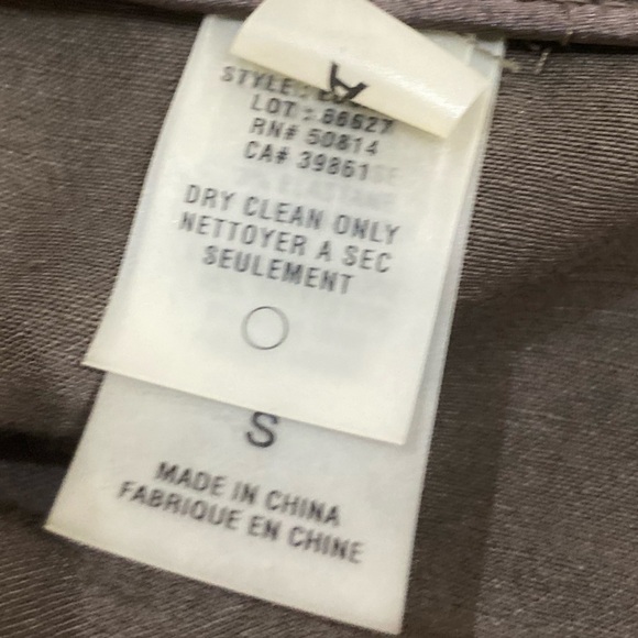 Elie Tahari olive linen blend cropped jacket Overstitching collar size small - Picture 11 of 11